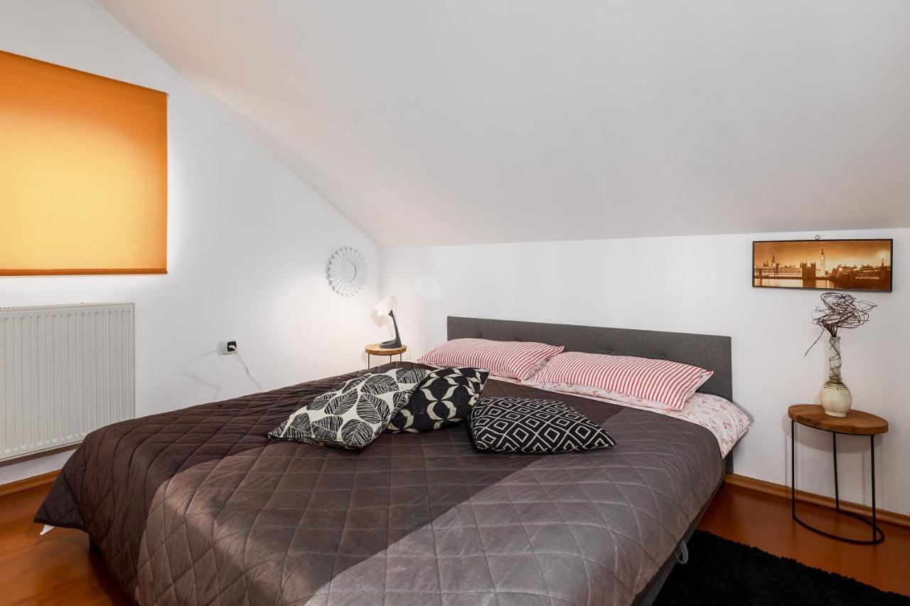 Апартаменти Studio Apartman Pavletic Слунь Екстер'єр фото